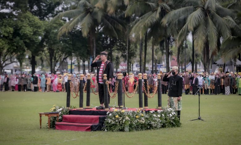 Peringatan Hardiknas Jember. Sumber foto: ppid.jemberkab.go.id