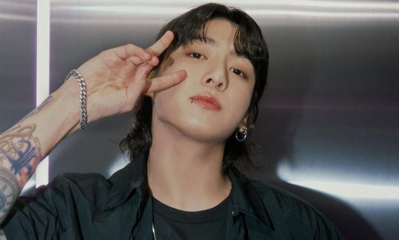 Pelantun lagu 'Dreamers', Jungkook BTS Sumber Foto: Instagram @calvinklein