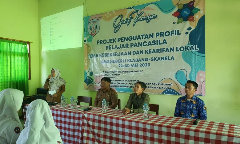 Gelar P5 Tema Kebekerjaan, SMKN 1 Klabang Adakan Bedah Buku Spirit Of Ngeyel