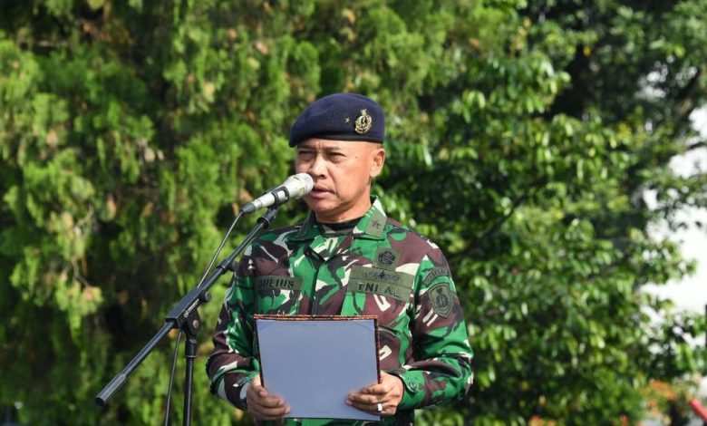 Laksamana Muda Julius Widjojono (Kapuspen TNI). Sumber foto: Puspen TNI