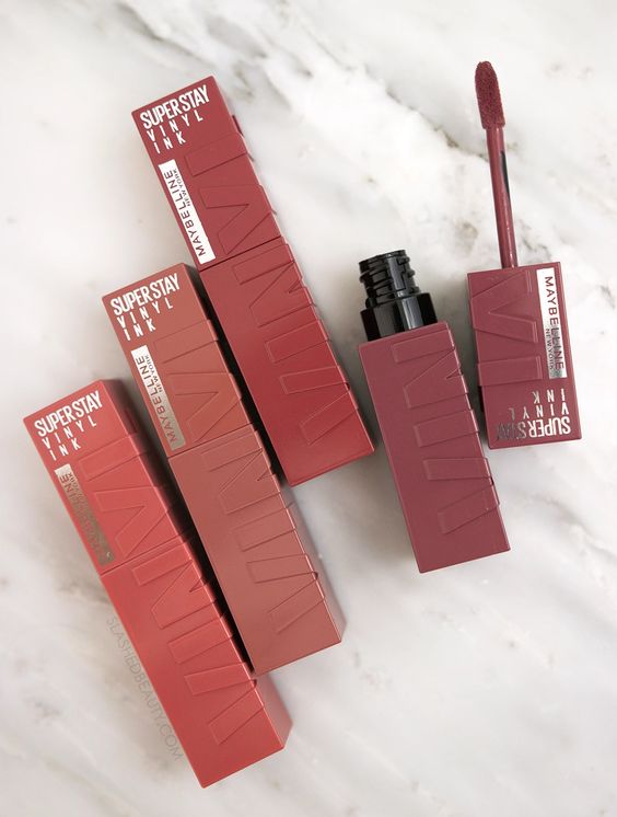 Review-of-Maybelline-Superstay-Vinyl-Ink-Liquid-Lipsticks. Sumber Foto: Pinterest