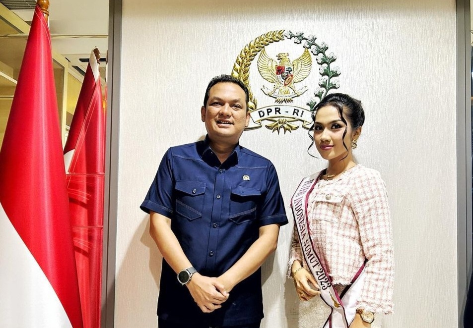 Martin Manurung (Wakil Ketua Komisi IV DPR RI). Sumber Foto: Instagram @martinmanurung