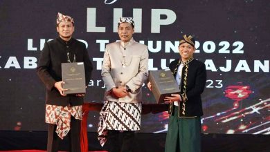 Chak Thoriq kembali terima penghargaan WTB. Sumber foto: Dok. Pemkab Lumajang