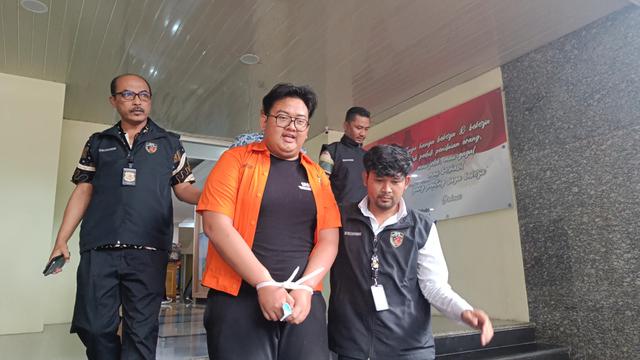 Yudo Andreawan, (Pembuat Onar Stasiun Manggarai) di ringkus polisi. Sumber foto:Polri.go.id