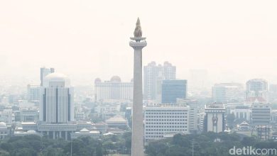 Potret Monas dengan kualitas udara jakarta yang buruk. Sumber foto: Pemkot DKI Jakarta