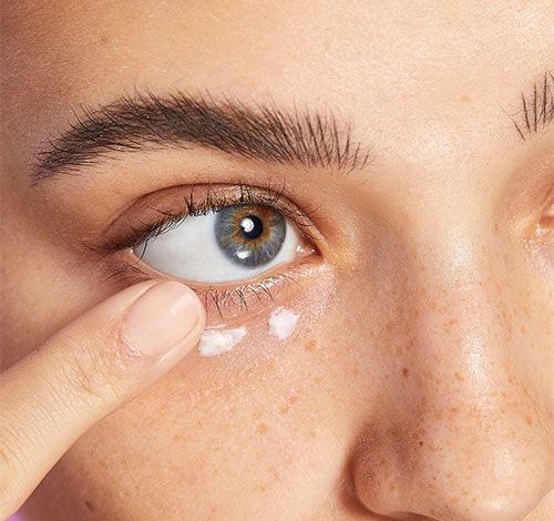 Cara Pengunaan Eye Cream. Sumber Foto: Pinterest