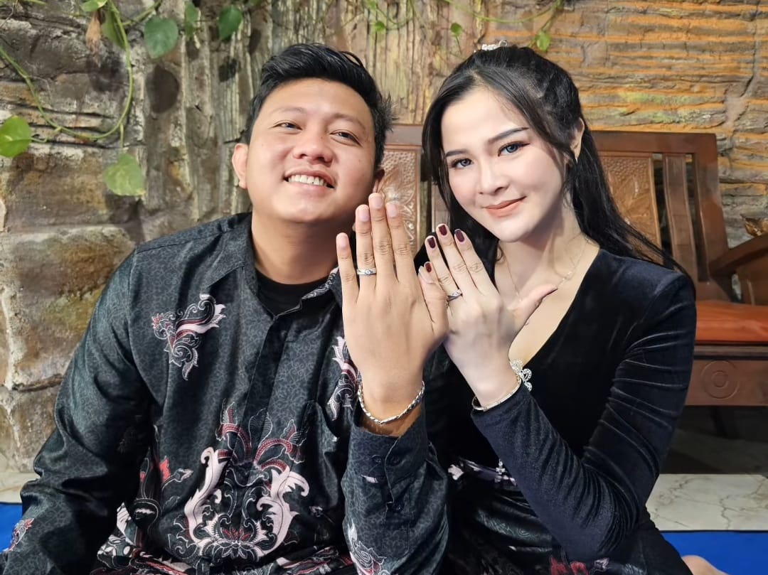 Denny Caknan dan Istri. Sumber foto: Instagram @denny_caknan