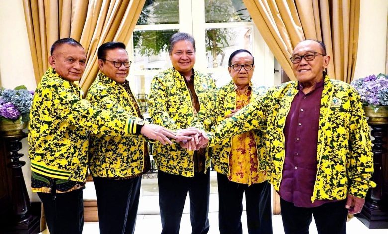 Airlangga Bertemu Tokoh Senior Golkar, Ini yang Dibahas