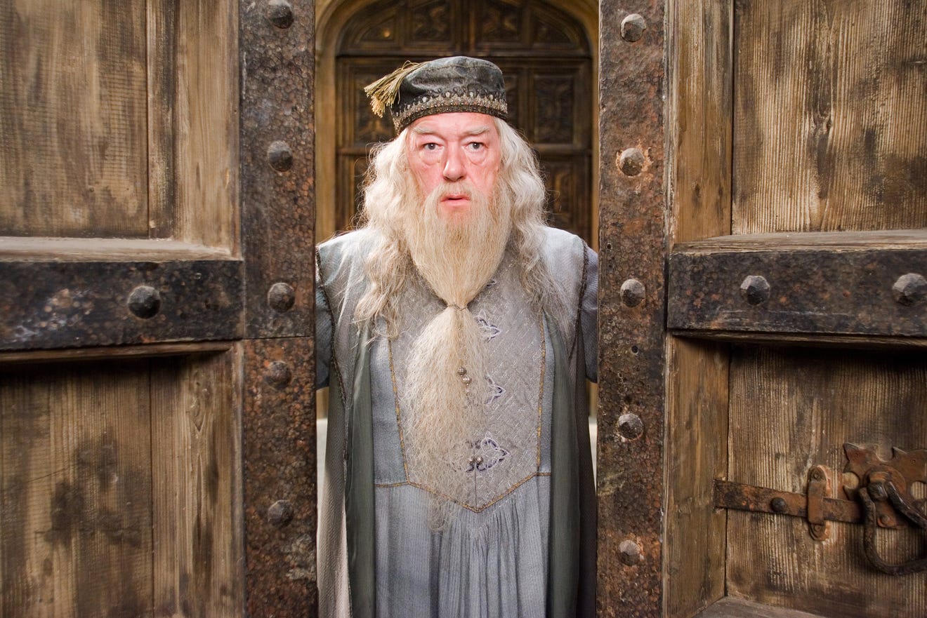 Michael Gambon pemeran Dumbledore dalam serial 'Harry Potter' Sumber Foto: imdB