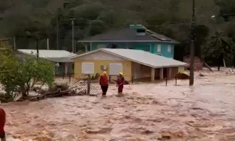 Salah satu wilayah di Brasil yang terkena banjir. Sumber foto: Twitter @bdleonanda
