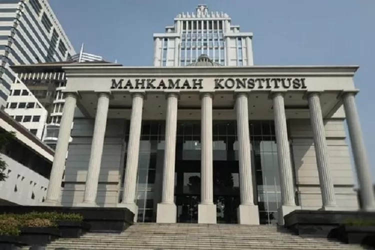 MK Tolak Gugatan PSI soal Batas Usia Cawapres