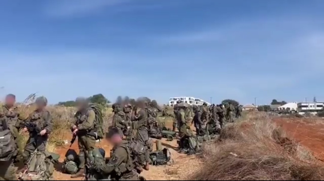 Pasukan Israel ketika mengepung kelompok Hamas di Gaza. Sumber foto: akun X @suarasahutan