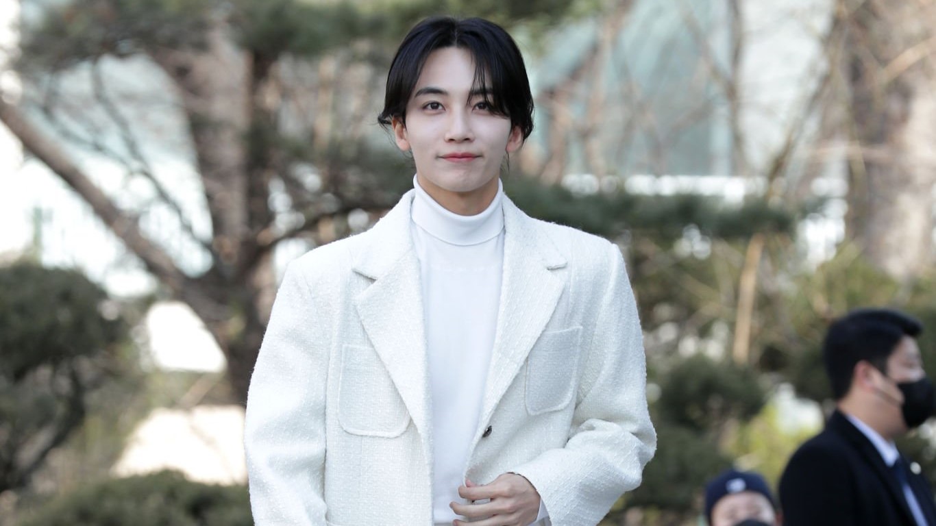 Jeonghan SEVENTEEN Sumber Foto: Getty Images