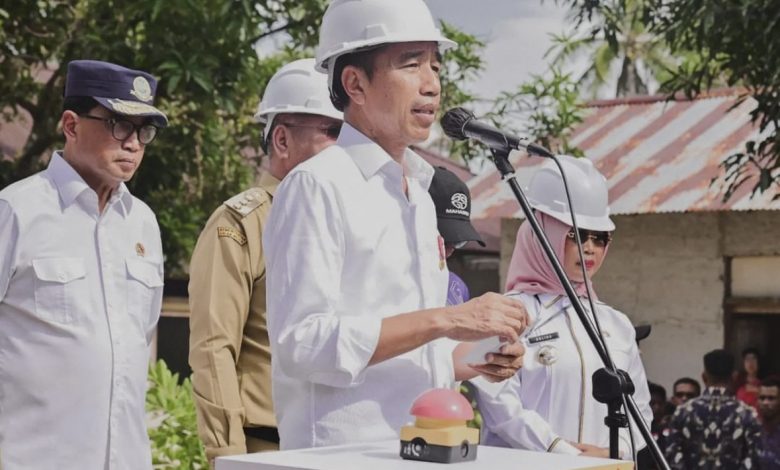 Tanggapan Jokowi Soal Isu Jadi Ketum Partai Golkar