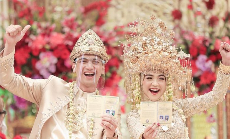 Teuku Ryan dan Ria Ricis. Sumber foto: Instagram @teukuryantr