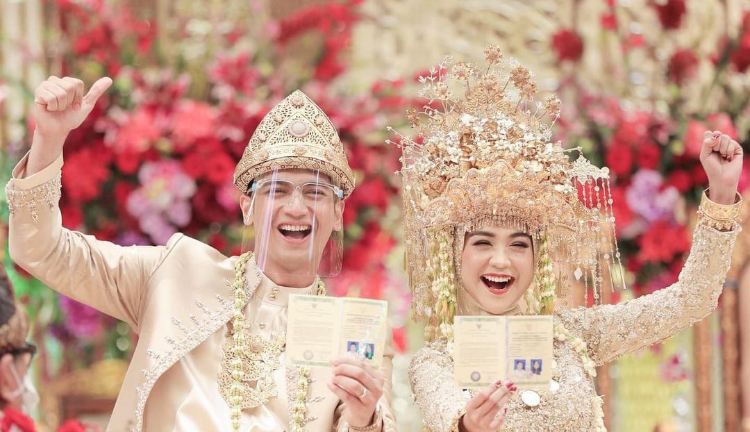 Teuku Ryan dan Ria Ricis. Sumber foto: Instagram @teukuryantr