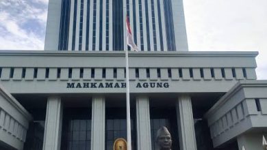 ICW: Putusan MA Untungkan Anak Jokowi, Lanjutkan Preseden Buruk Pilkada