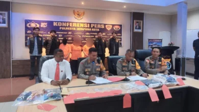 Tampak ke-3 pelaku menggunakan baju orange, Sumber foto: Istimewa