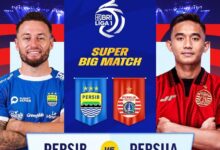 Duel Liga 1 Persib Bandung lawan Persija Jakarta Foto:Twitter @puguh