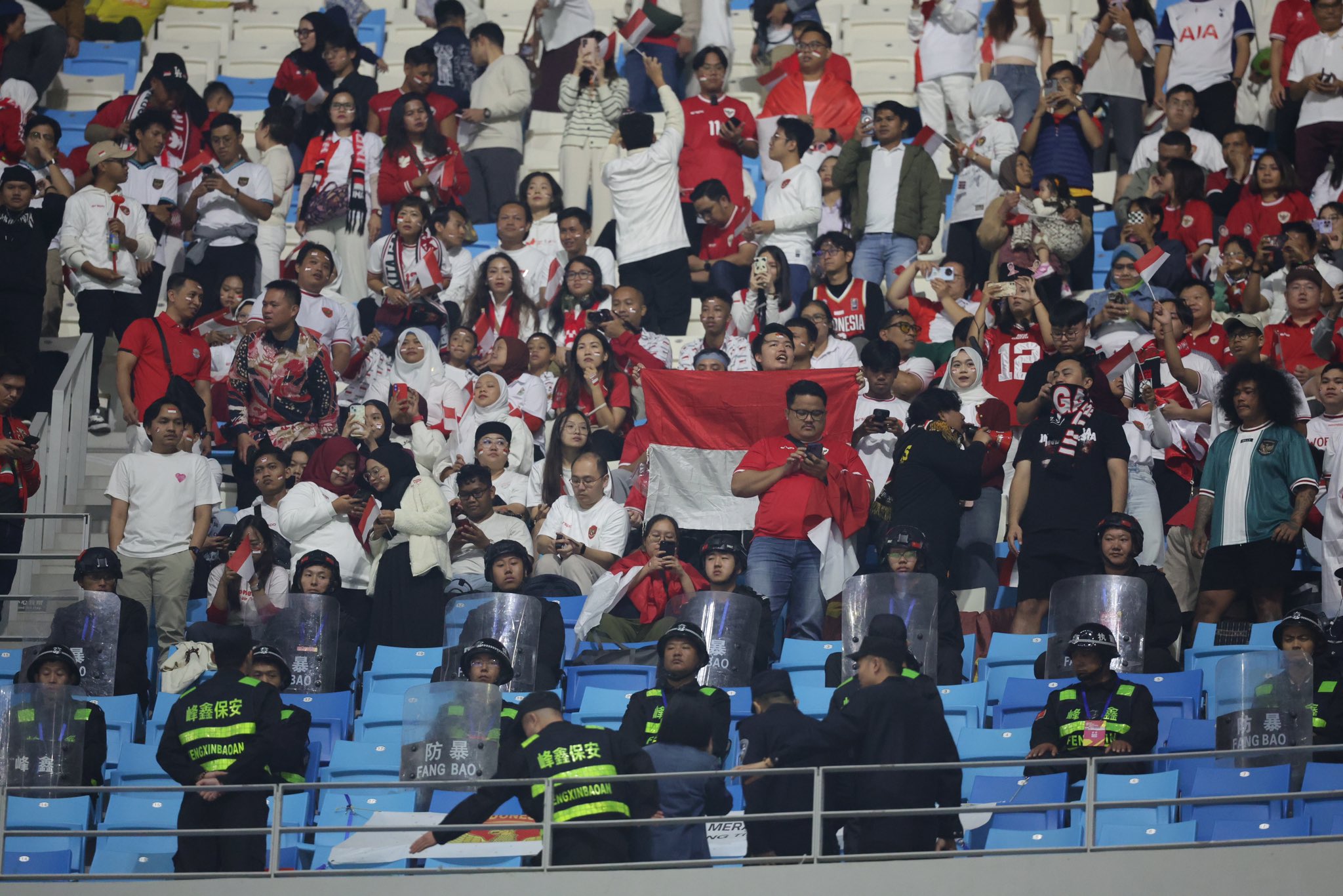 Pendukung Timnas Indonesia saat Melawan China Foto: Istimewa