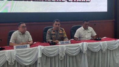 Kombes Polisi Asri Effendy (tengah), Sumber foto: Istimewa