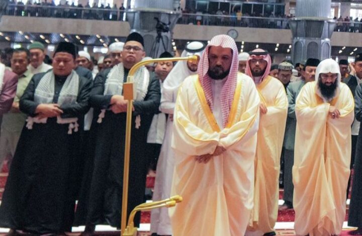 Syekh Ahmad bin Ali Al-Hudhaify (Imam Besar Masjid Nabawi). Sumber Foto: Istimewa