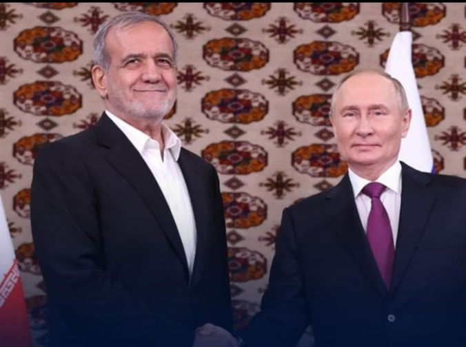 Masoud Pezeshkian dan Vladimir Putin. Sumber Foto: Istimewa