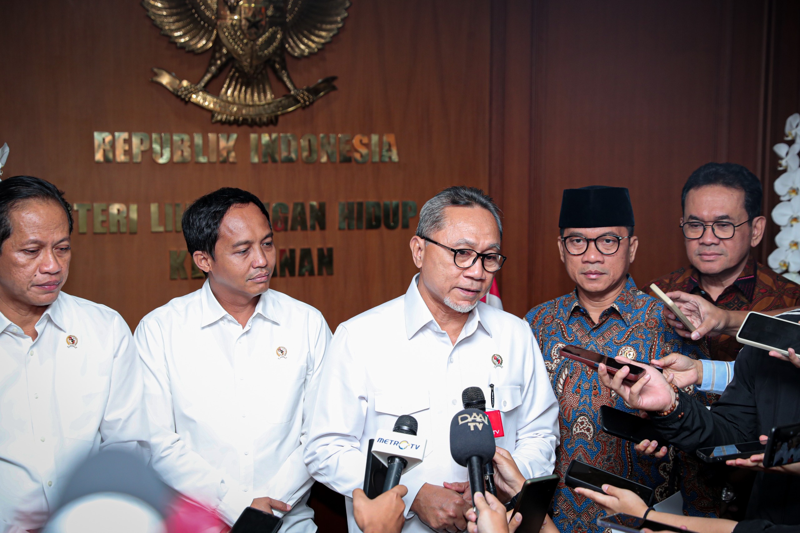 Menko Bidang Pangan (Zulkifli Hasan) dan Menteri Desa dan PDT (Yandri Susanto)