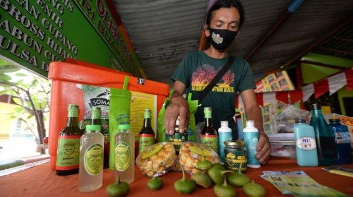 Hasil olahan buah mangrove. Sumber foto: Istimewa.