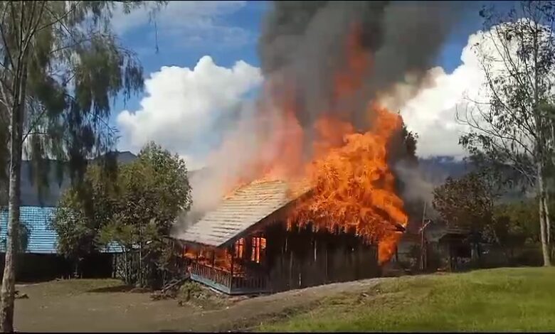 kondisi sekolah yang di bakar, Sumber foto: Istimewa