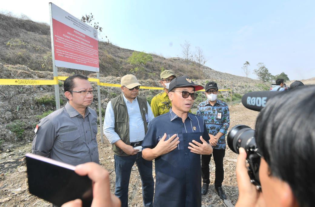 Menteri Kabinet Merah Putih Monitoring Pencemaran Sungai Ciujung di Banten