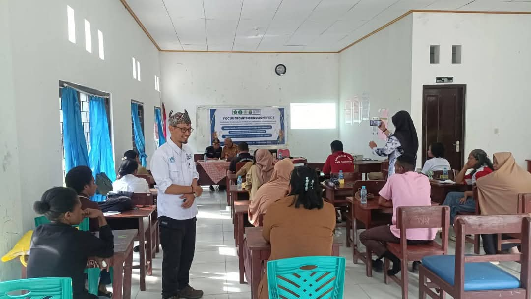 Ketua LP2M UAS Kencong, Akhmad Rudi Masrukhin pada saat sesi FGD bersama pengelola PKBM. Sumber: Dok LP2M UAS Kencong.