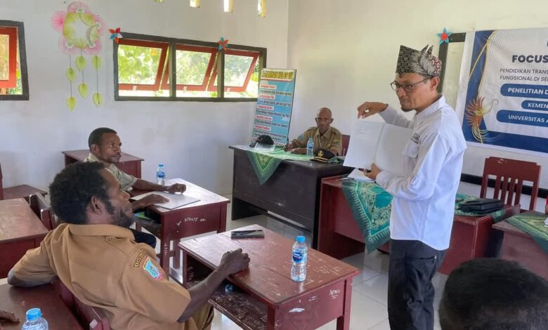 Ketua LP2M UAS Kencong, Akhmad Rudi Masrukhin pada saat sesi FGD bersama pengelola PKBM. Sumber: Dok LP2M UAS Kencong.