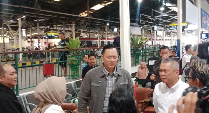 AHY berkunjung ke jogja dengan kereta, Sumber Foto: Istimewa