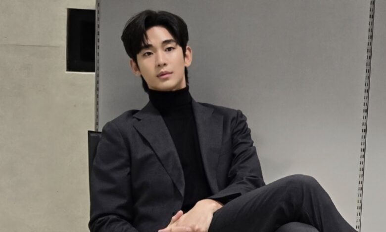 Kim Soo Hyun Sumber Foto: Instagram @soohyun_k216