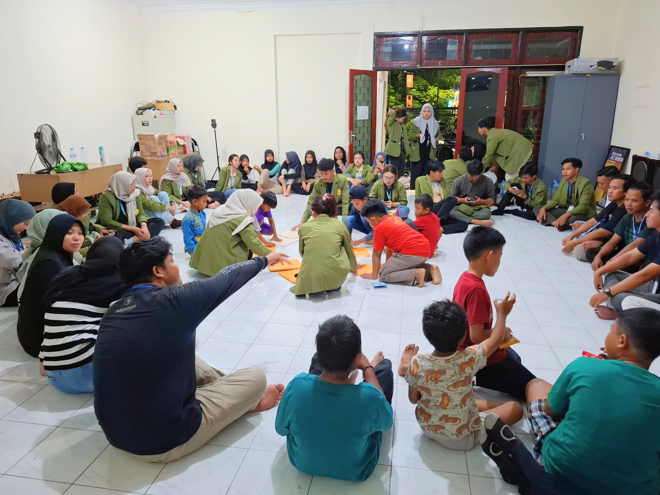 Membaca Sampah, Menulis Harapan: Membangun Ruang Baca sebagai Wujud Literasi Sosial dan Ekologis