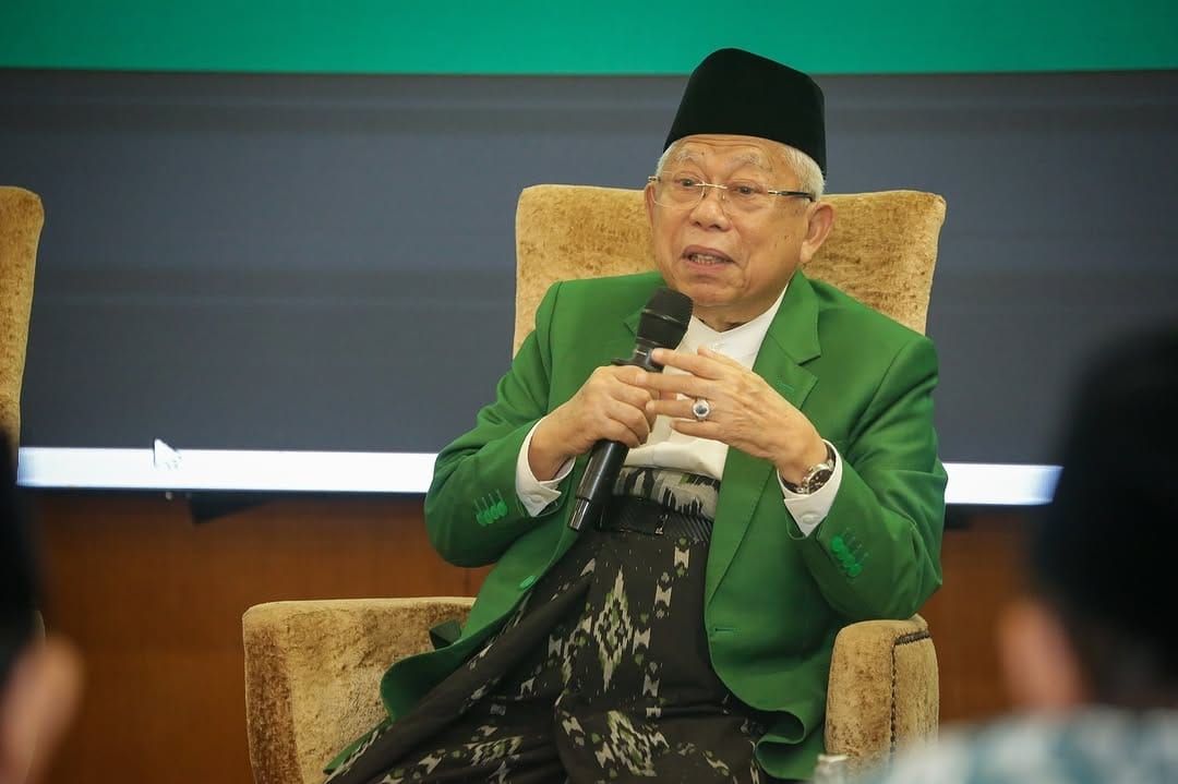Keterangan Foto: Kiai Ma’ruf Ingatkan Prabowo untuk Tidak Menjauh dari Bumi. Sumber: Istimewa