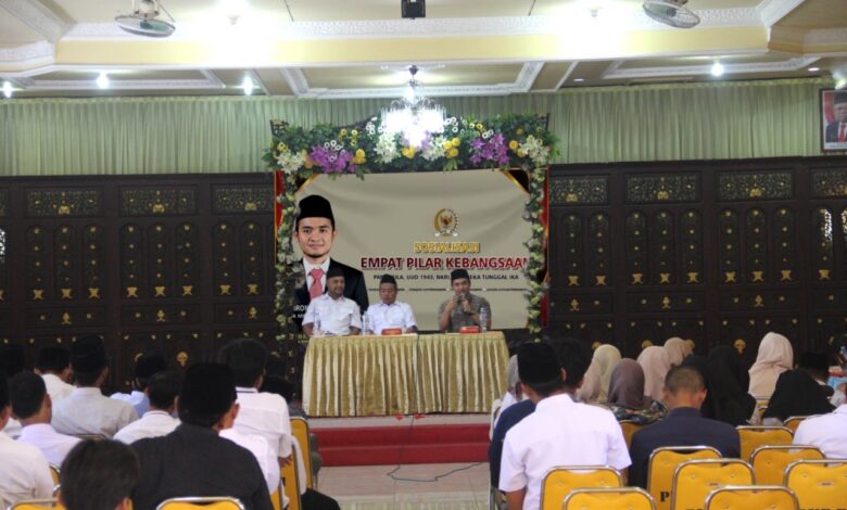 Anggota MPR RI Dorong Penguatan Semangat Kebhinekaan Sosialisasi 4 Pilar Kebangsaan Anggota MPR RI Dorong Penguatan Semangat Kebhinekaan Sosialisasi 4 Pilar Kebangsaan