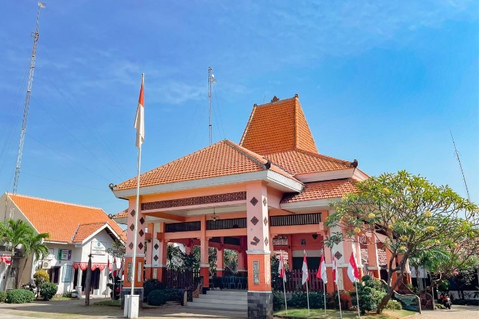PINCUK Percepat Pelayanan Administrasi Kependudukan di Kecamatan Pucuk, Warga Tak Perlu Antre Lama PINCUK Percepat Pelayanan Administrasi Kependudukan di Kecamatan Pucuk, Warga Tak Perlu Antre Lama