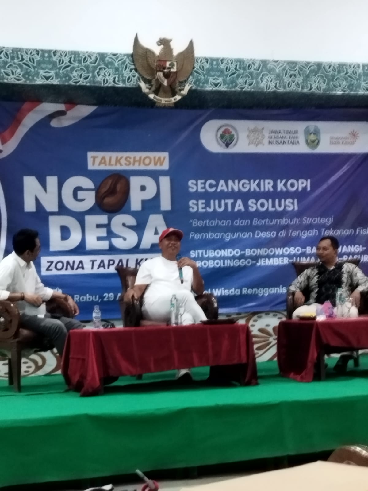 Bupati Situbondo, Mas Rio dalam forum Ngopi Desa, Sumber: Istimewa