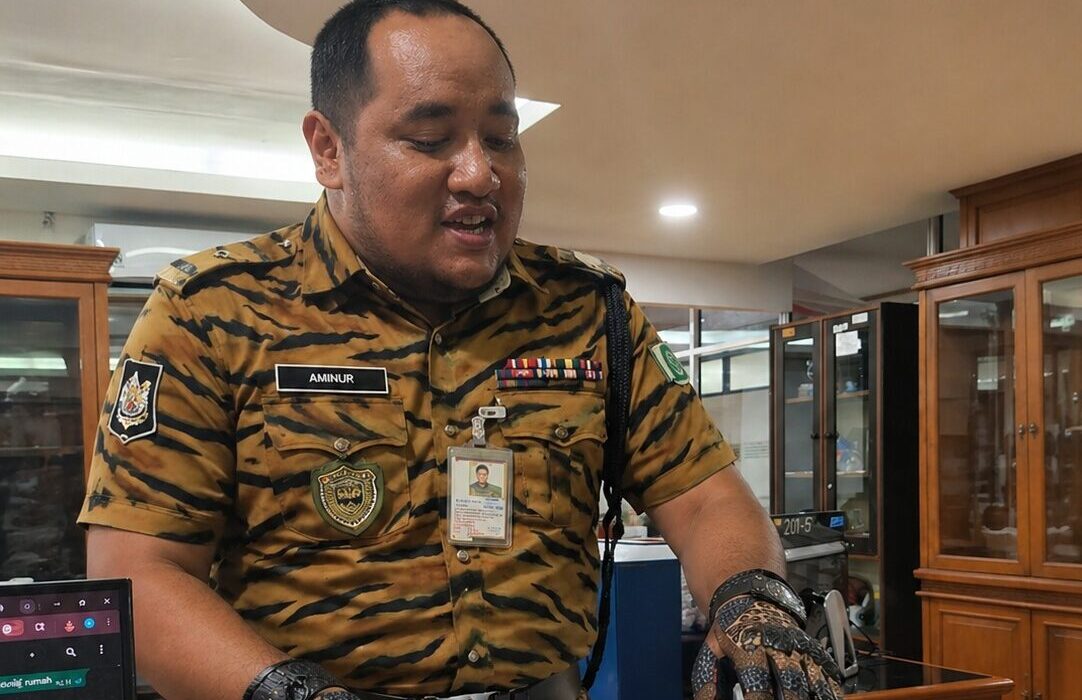 Demi Mencari Validasi VIP, Datang dengan Seragam Dishut Bangladesh Demi Mencari Validasi VIP, Datang dengan Seragam Dishut Bangladesh