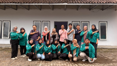 Menyusun Kekuatan dari Desa: Ketika Karang Taruna dan Civitas Akademika Bersatu Melawan Dampak Sosial Tuberkulosis Menyusun Kekuatan dari Desa: Ketika Karang Taruna dan Civitas Akademika Bersatu Melawan Dampak Sosial Tuberkulosis