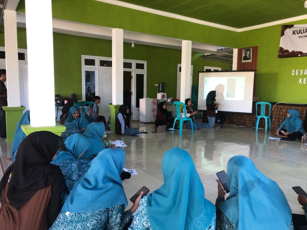 Mahasiswa KKN 48 UTM Dampingi PKK Desa Aengbaja Kenek dalam Digitalisasi UMKM melalui Pembuatan Google Maps Mahasiswa KKN 48 UTM Dampingi PKK Desa Aengbaja Kenek dalam Digitalisasi UMKM melalui Pembuatan Google Maps
