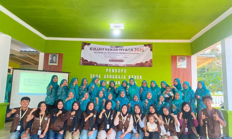 Mahasiswa KKN 48 UTM Dampingi PKK Desa Aengbaja Kenek dalam Digitalisasi UMKM melalui Pembuatan Google Maps