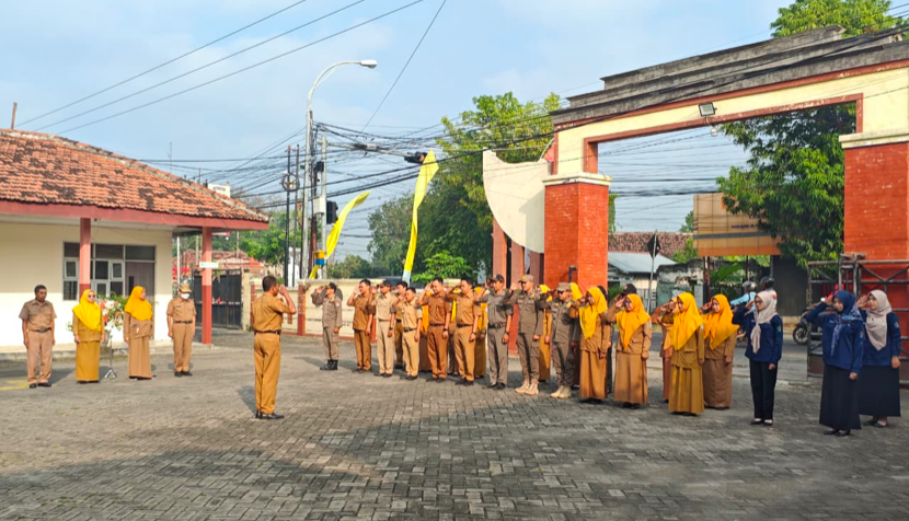 Kecamatan Tikung Hadirkan PETRUK BAIK, Layanan Administrasi Kependudukan Jemput Bola Hingga Dusun Kecamatan Tikung Hadirkan PETRUK BAIK, Layanan Administrasi Kependudukan Jemput Bola Hingga Dusun