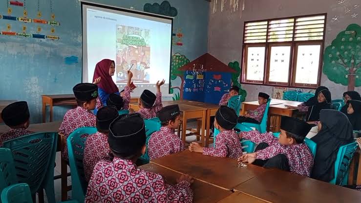SD Negeri Bugel Hadirkan SMART BI LEKAS GITA, Inovasi Digital Tingkatkan Literasi dan Berpikir Kritis Siswa SD Negeri Bugel Hadirkan SMART BI LEKAS GITA, Inovasi Digital Tingkatkan Literasi dan Berpikir Kritis Siswa