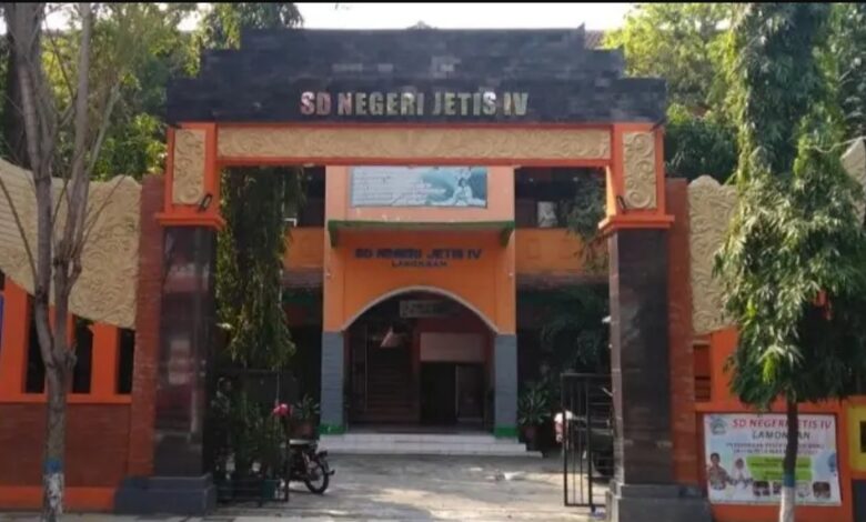 JELITA 4JET DORONG BUDAYA LITERASI DIGITAL SISWA SDN 4 JETIS