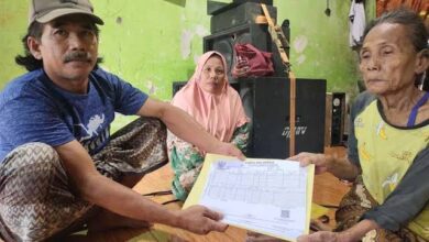 PETIK DUREN, Inovasi Lamongan Dekatkan Administrasi Kependudukan kepada Warga Rentan PETIK DUREN, Inovasi Lamongan Dekatkan Administrasi Kependudukan kepada Warga Rentan